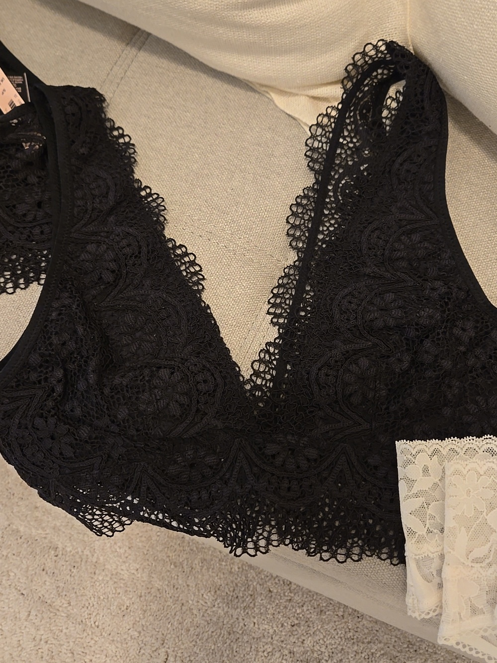 Bundle of Victoria's Secret - Bra & Panties - Picture 9 of 9